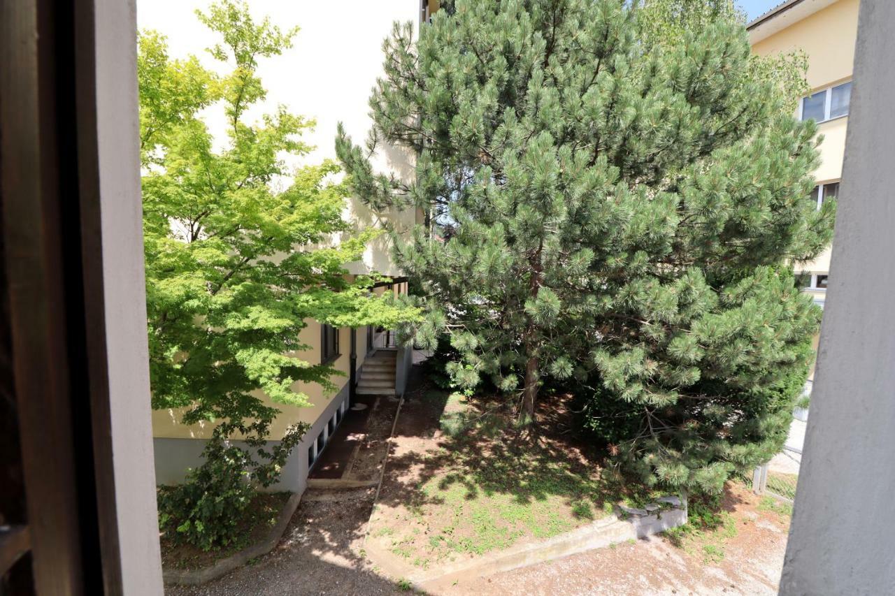 Guesthouse Veles สโลเวนสกา บิสตริชา ภายนอก รูปภาพ